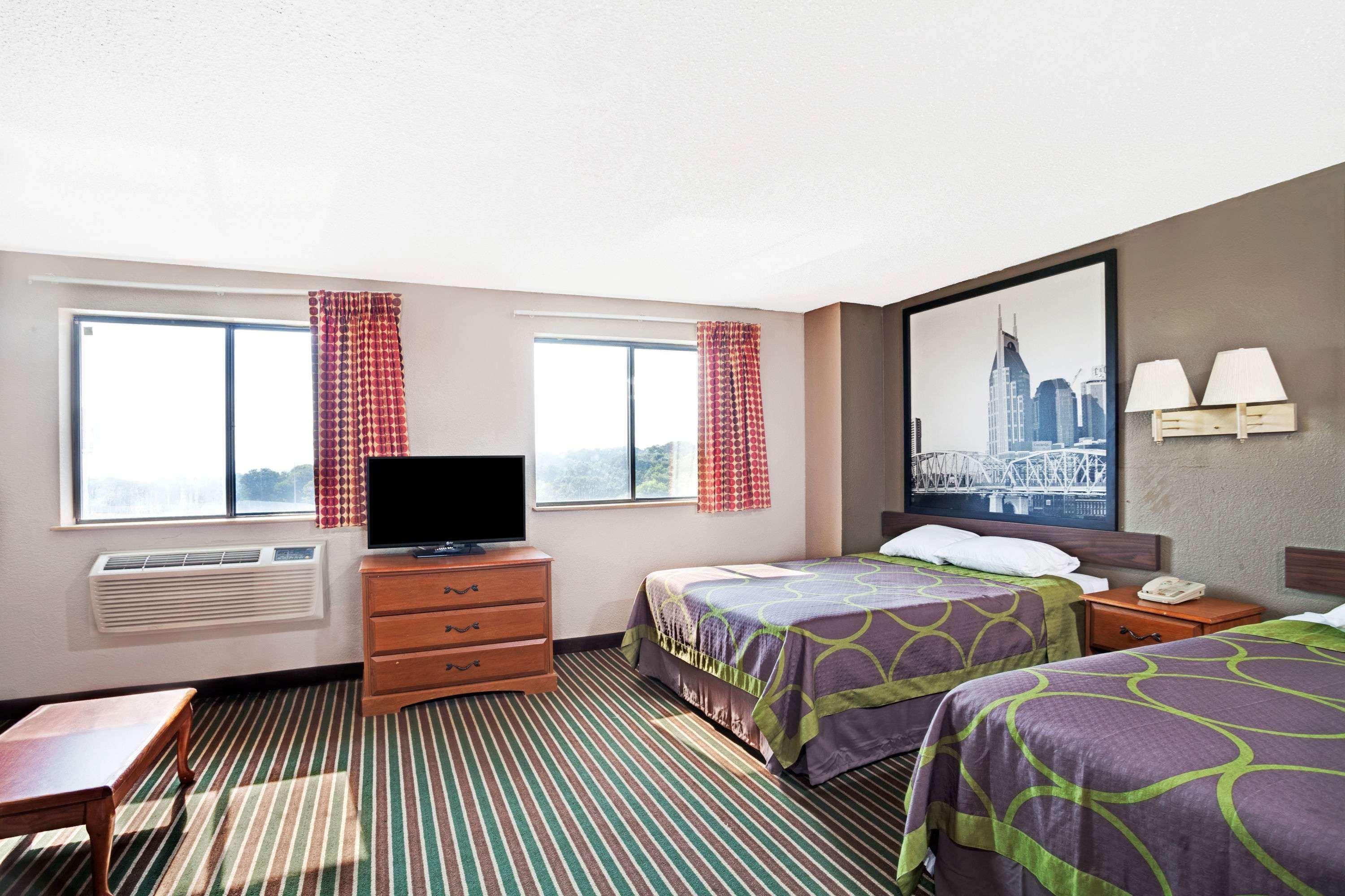 Super 8 By Wyndham Nashville/ Dntn/ Opryland Area Экстерьер фото