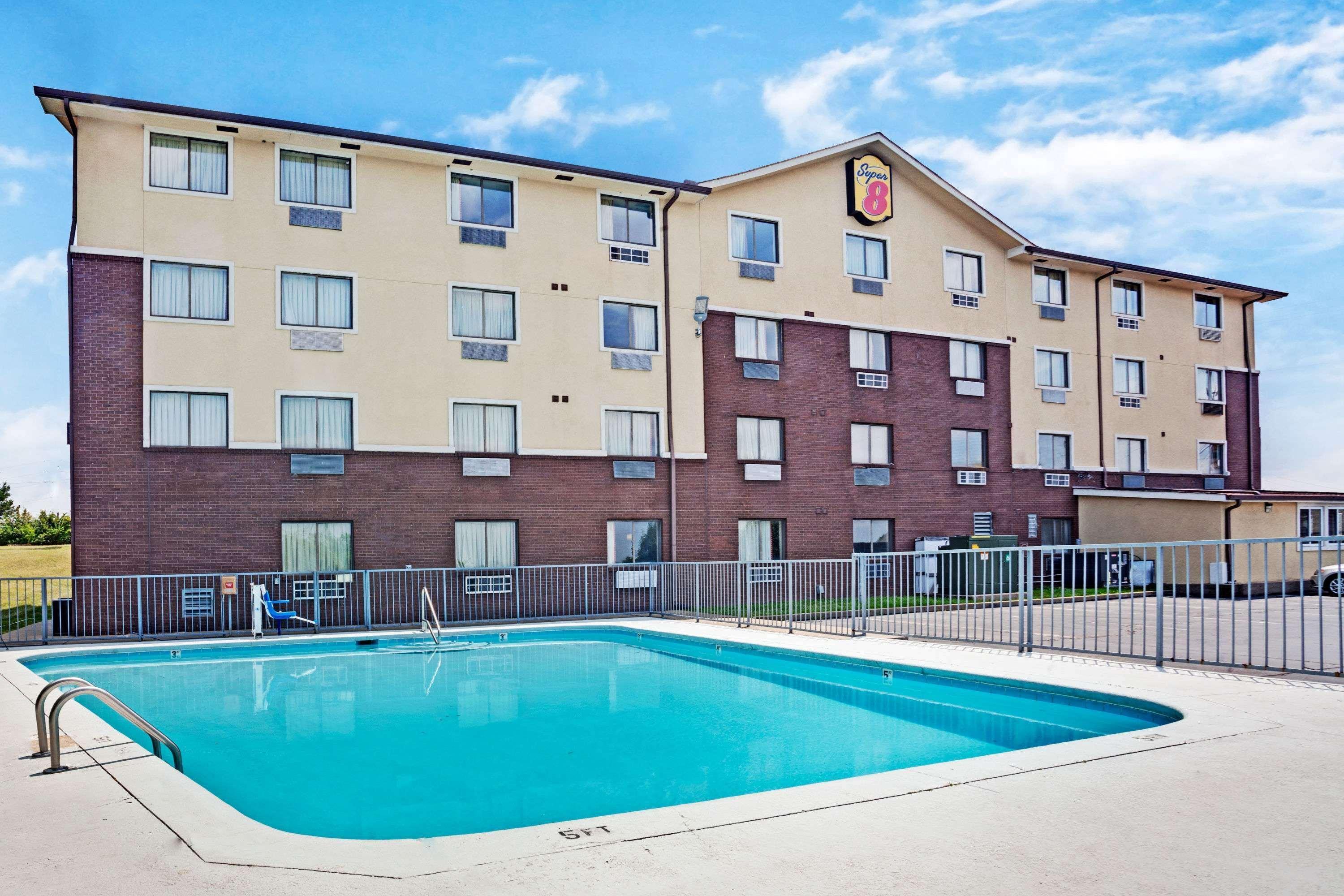 Super 8 By Wyndham Nashville/ Dntn/ Opryland Area Экстерьер фото