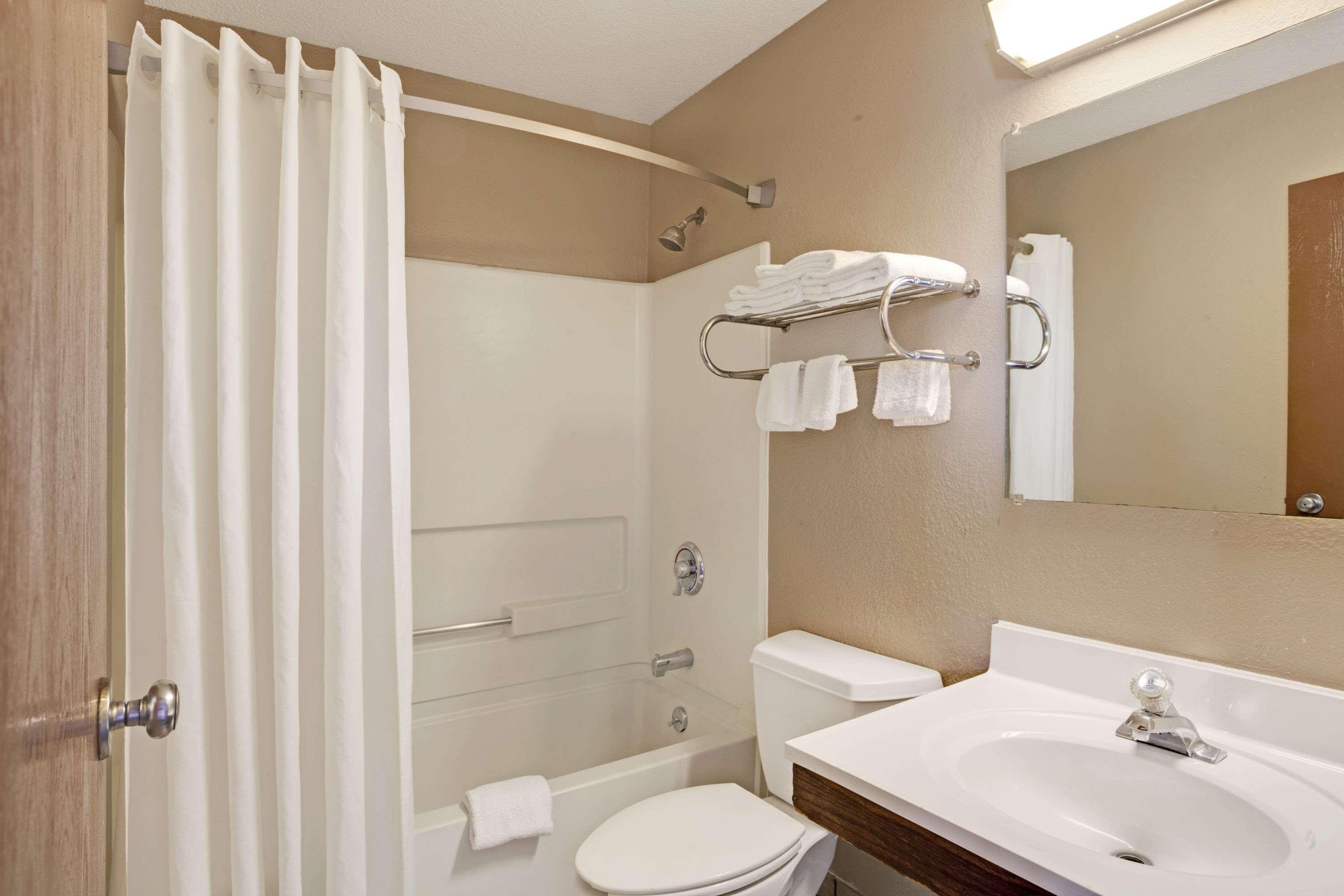 Super 8 By Wyndham Nashville/ Dntn/ Opryland Area Экстерьер фото